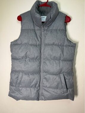 NEW unisex Old Navy Gray Puffer Vest, Medium Tall